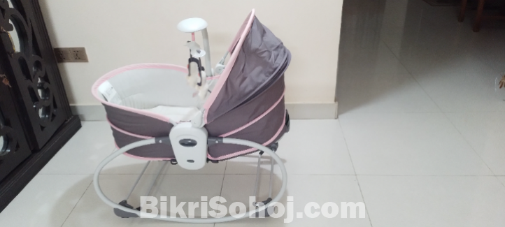 Mastela deluxe multi functional bassinet 5 in 1
